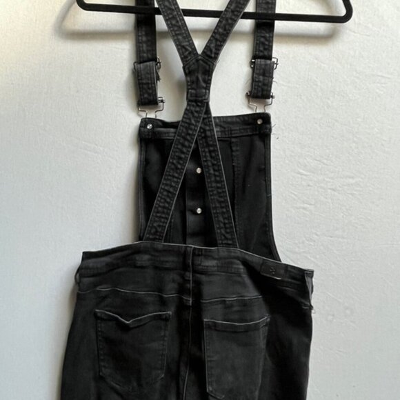 Celebrity Pink black denim slim fit jean overalls Sz M - Picture 8 of 14
